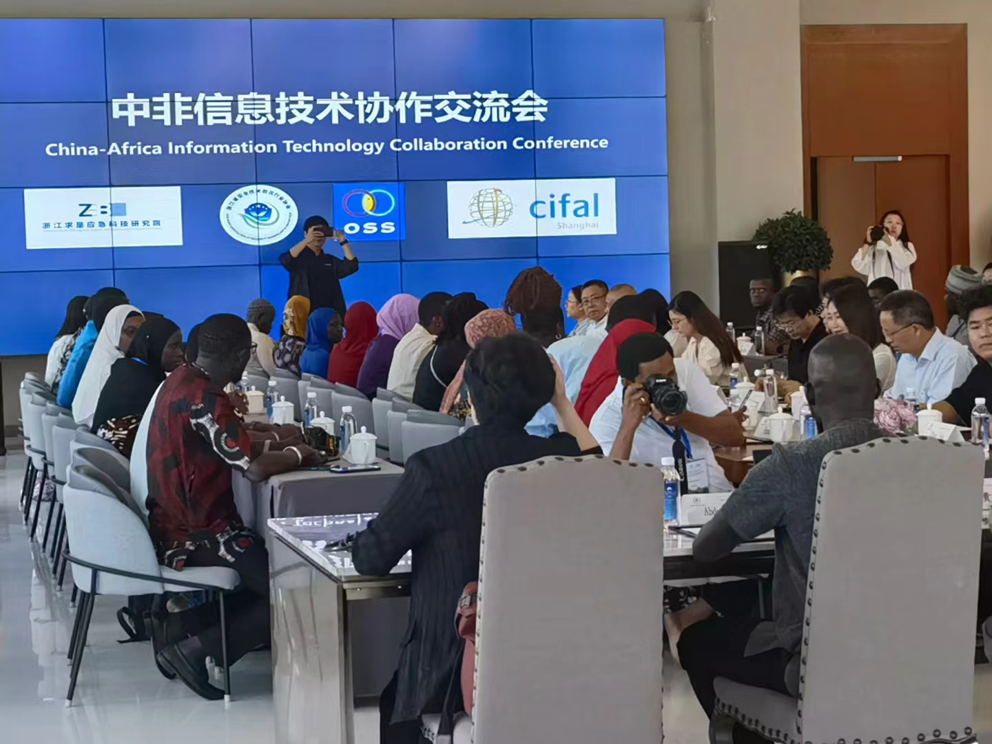 無邊界視野！液晶拼接大屏系統(tǒng)助力展示業(yè)務(wù)全貌